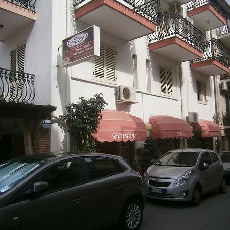 Pensione S. Antonio Ristorante Silvia Furci Siculo Luaran gambar
