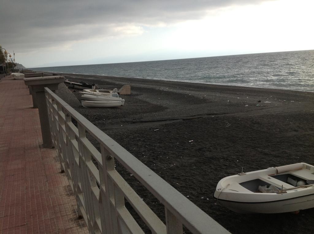 Pensione S. Antonio Ristorante Silvia Furci Siculo Luaran gambar