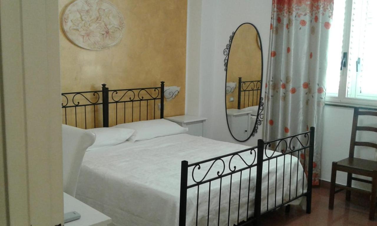 Pensione S. Antonio Ristorante Silvia Furci Siculo Luaran gambar