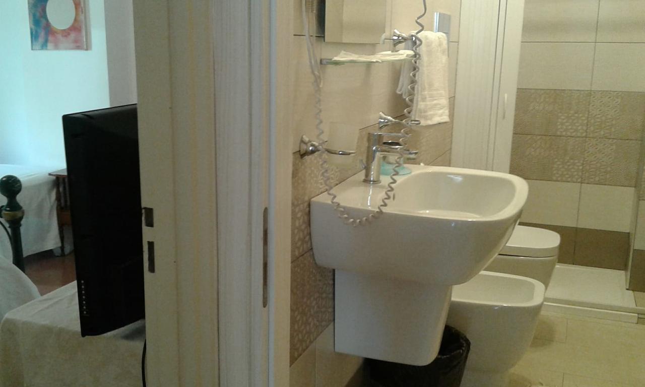 Pensione S. Antonio Ristorante Silvia Furci Siculo Luaran gambar