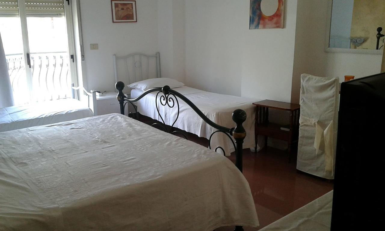 Pensione S. Antonio Ristorante Silvia Furci Siculo Luaran gambar