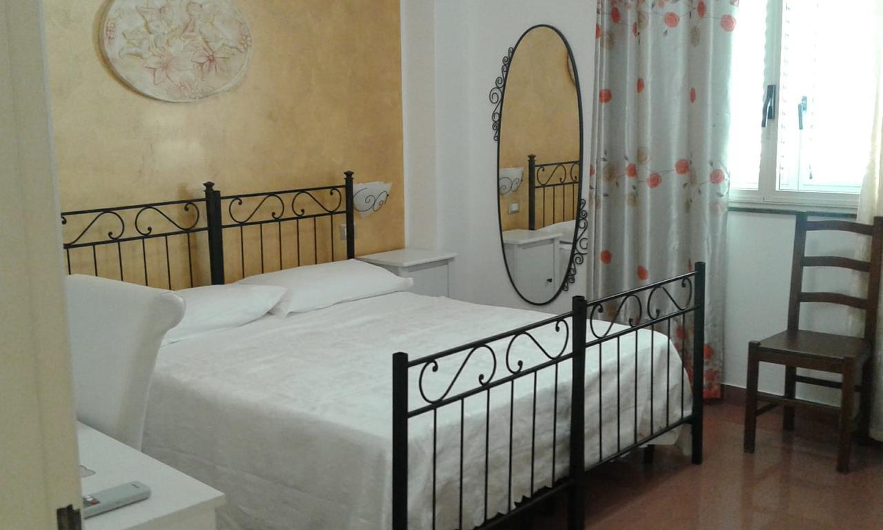 Pensione S. Antonio Ristorante Silvia Furci Siculo Luaran gambar