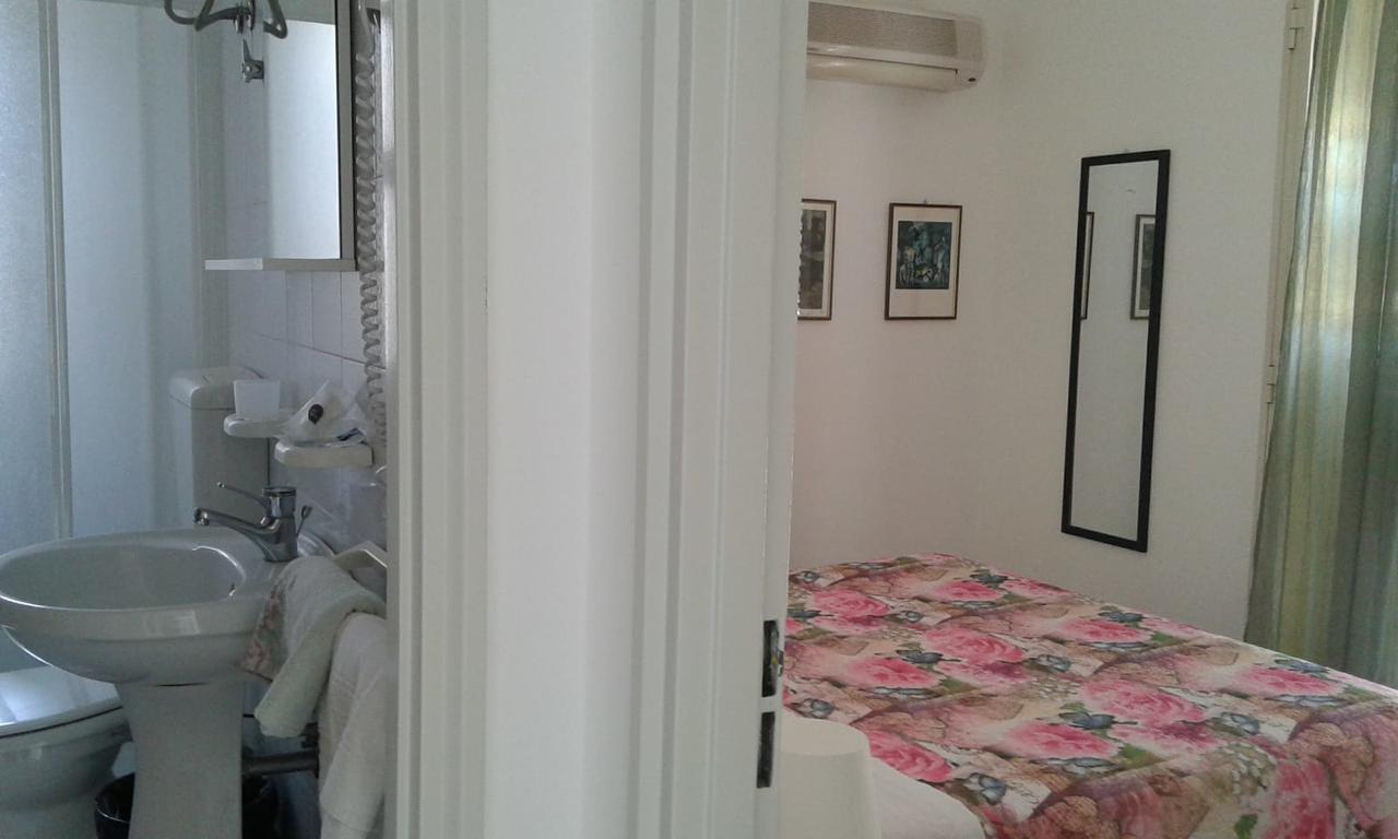 Pensione S. Antonio Ristorante Silvia Furci Siculo Luaran gambar
